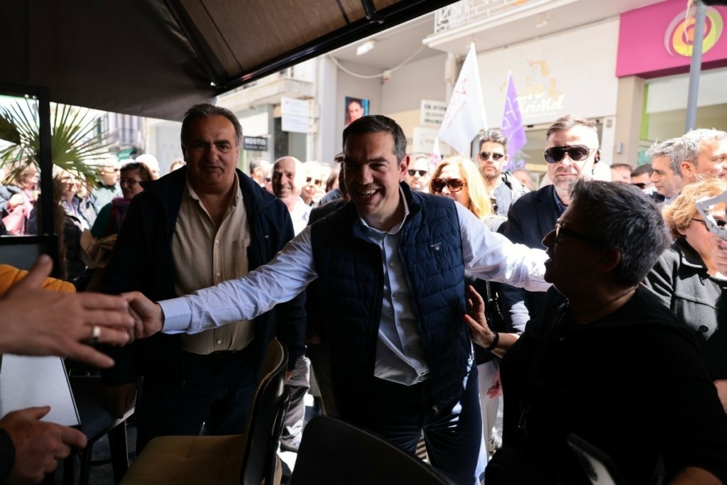 Αλέξης Τσίπρας από Τρίπολη: Έπεσε “βόμβα” στη “δεξιά πολυκατοικία”