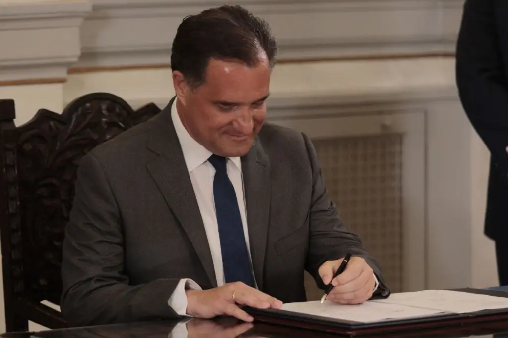 Άδωνις Γεωργιαδης: «Αν και τέταρτη φορά Υπουργός, η συγκίνηση παραμένει πάντα η ίδια»