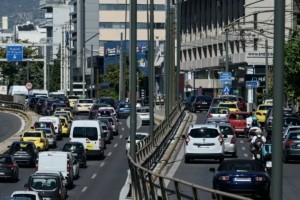 Καραμπόλα 6 οχημάτων στην Κηφισίας – Προβλήματα στο ρεύμα κυκλοφορίας προς Κηφισιά