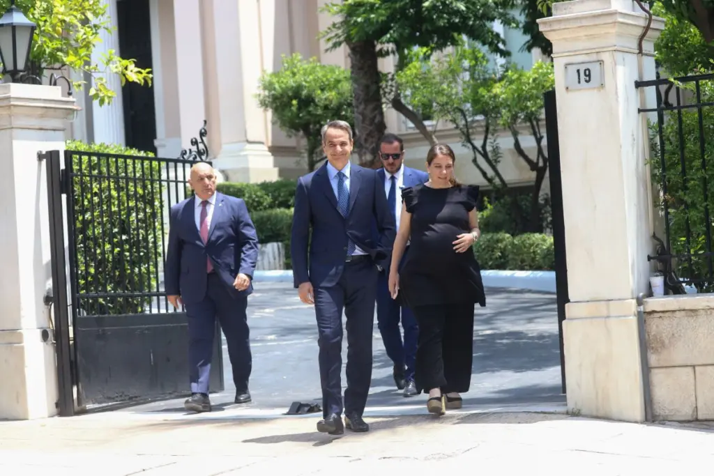 Υπουργείο Ανάπτυξης – Σκρέκας: Μέτρα για την ακρίβεια  θα ανακοινώσει αύριο ο Μητσοτάκης