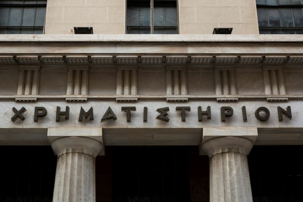 Τι φέρνει για τα ελληνικά ομόλογα και το Χρηματιστήριο Αθηνών η προοπτική ανάκτησης της επενδυτικής βαθμίδας