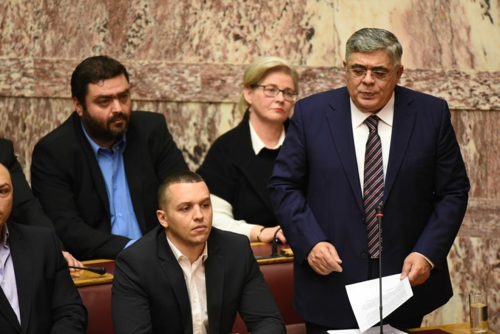 “Εμφύλιος” στη Χρυσή Αυγή – Το ξέσπασμα του Μιχαλολιάκου κατά του Κασιδιάρη