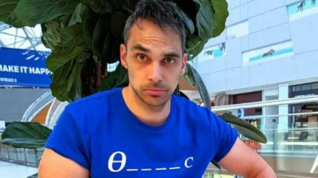 Ιάσoνας Τσουρουνάκης: Το βιογραφικό, η ηλικία, η καταγωγή, το poker, το Instagram και “Οι Προδότες” (pics)