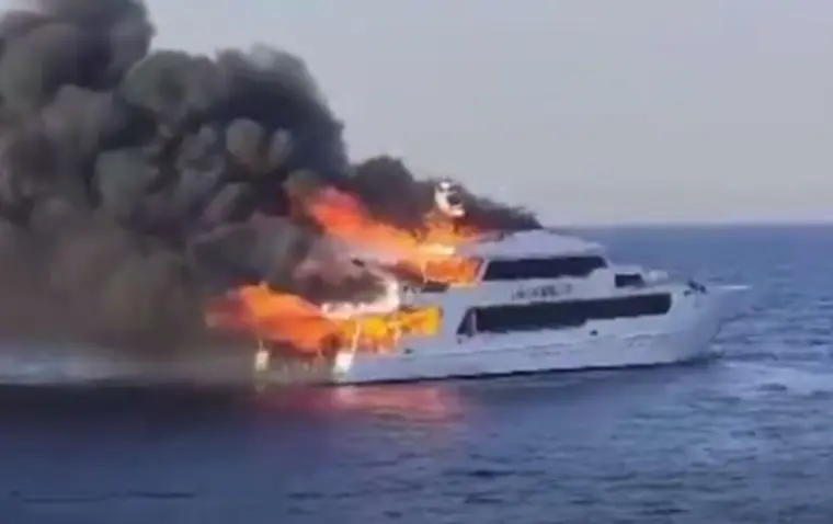 Αίγυπτος: Νεκροί οι τρεις Βρετανοί αγνοούμενοι – Επέβαιναν σε θαλαμηγό που πήρε φωτιά