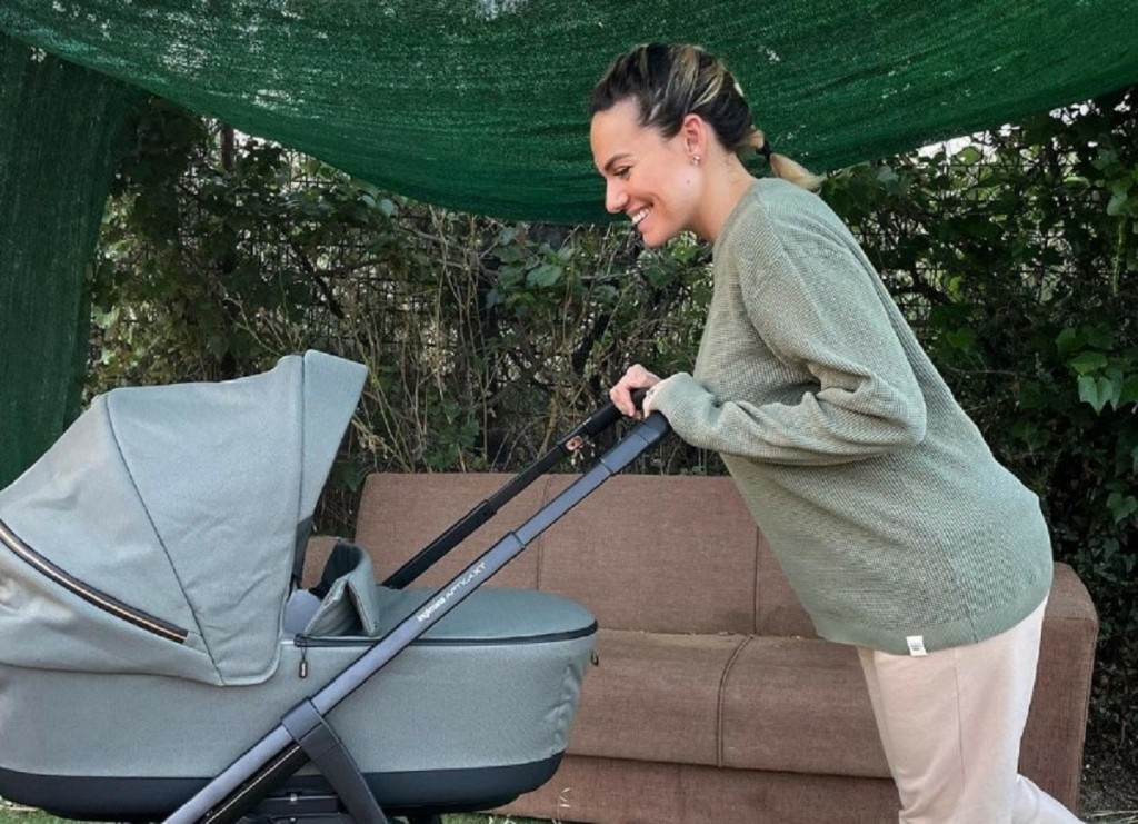 Συγκινητική ανάρτηση από την Ιωάννα Μαλέσκου για την ενός μηνός κόρη της