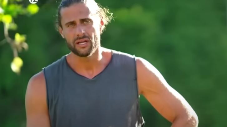 Κωνσταντίνος Βασάλος: “Η σχέση μου με τη Σταυρούλα είναι άκρως φιλική, δεν υπάρχει κανένα love story” (vids)