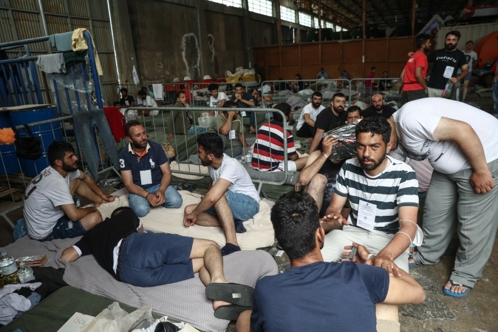 Ναυάγιο στην Πύλο: Στην ανακρίτρια οι 9 συλληφθέντες για την πολύνεκρη τραγωδία