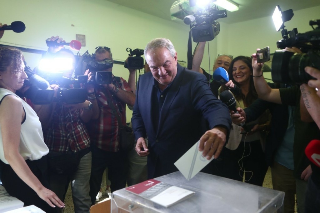 Κώστας Καραμανλής: Ψήφισε στη Θεσσαλονίκη ο πρώην πρωθυπουργός