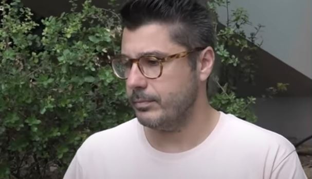Λάμπρος Κωνσταντάρας: “Ο στρεπτόκοκκος έχει χτυπήσει πάρα πολύ τον λαιμό και τα αυτιά μου” (vid)