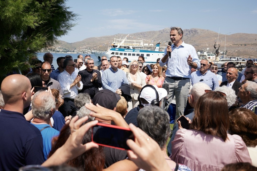 Μητσοτάκης από Λέρο: Τείνουμε χείρα φιλίας στην Τουρκία αλλά δεν έχουμε αυταπάτες