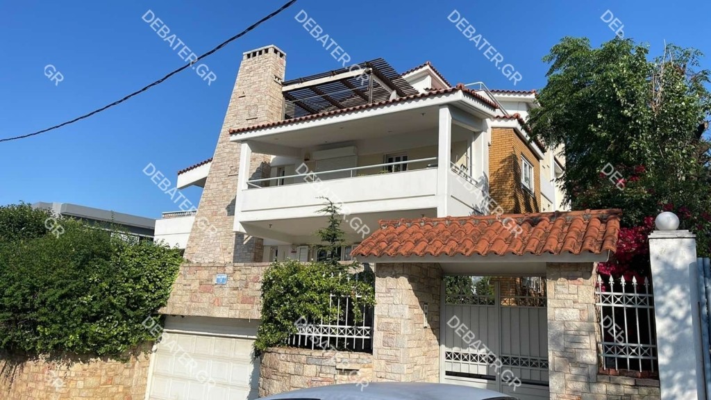 Βριλήσσια: Άγνωστοι πέταξαν μολότοφ σε μονοκατοικία και έπιασε φωτιά