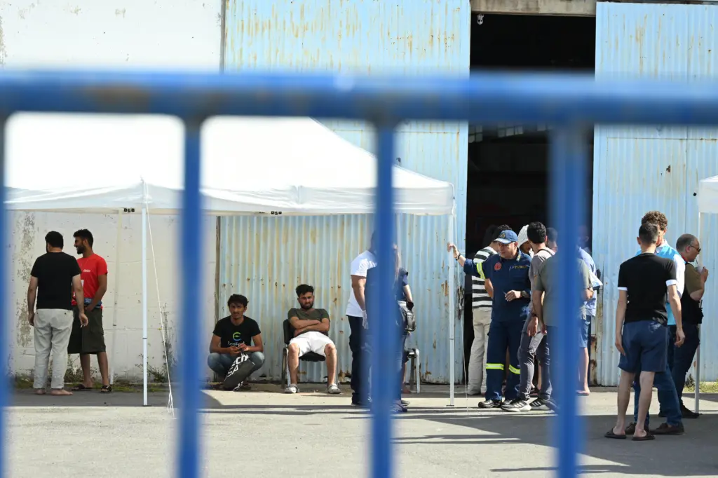 Ναυάγιο στην Πύλο: Εντοπίστηκαν διακινητές ανάμεσα στους διασωθέντες – 78 οι νεκροί – Τραγικές στιγμές στην Καλαμάτα