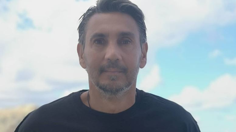 Αυτή είναι η σύζυγος και η κόρη του Νίκου Κακλαμανάκη (pics)