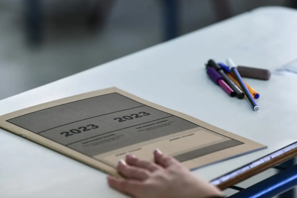 Πανελλήνιες 2023: Τελευταία μέρα για τα ΕΠΑΛ – Τα θέματα και οι απαντήσεις στο DEBATER