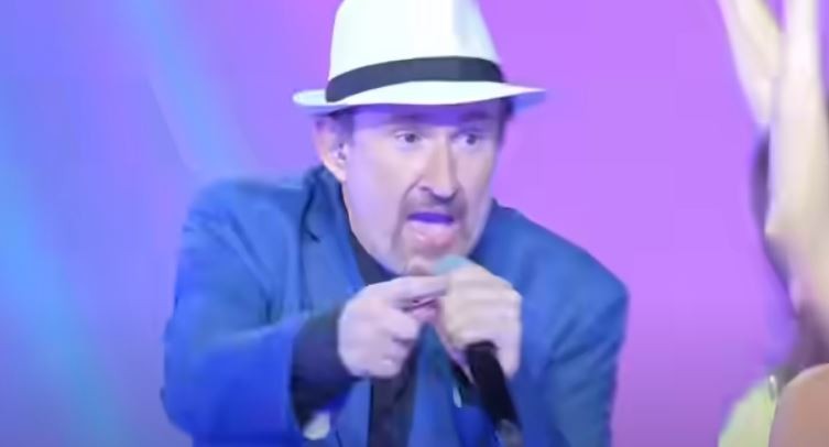 Οι νέες “αιχμηρές” αναρτήσεις του Γιάννη Παπαμιχαήλ για το J2US – “Τα βάζει” και με την Βανδή