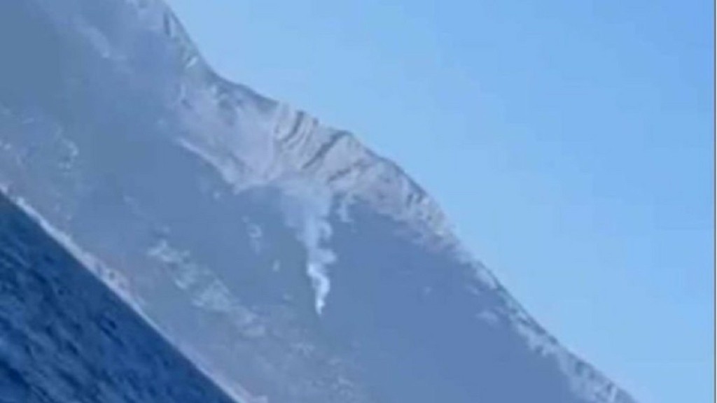 Φωτιά στη Ρόδο – Μεγάλη κινητοποίηση της Πυροσβεστική