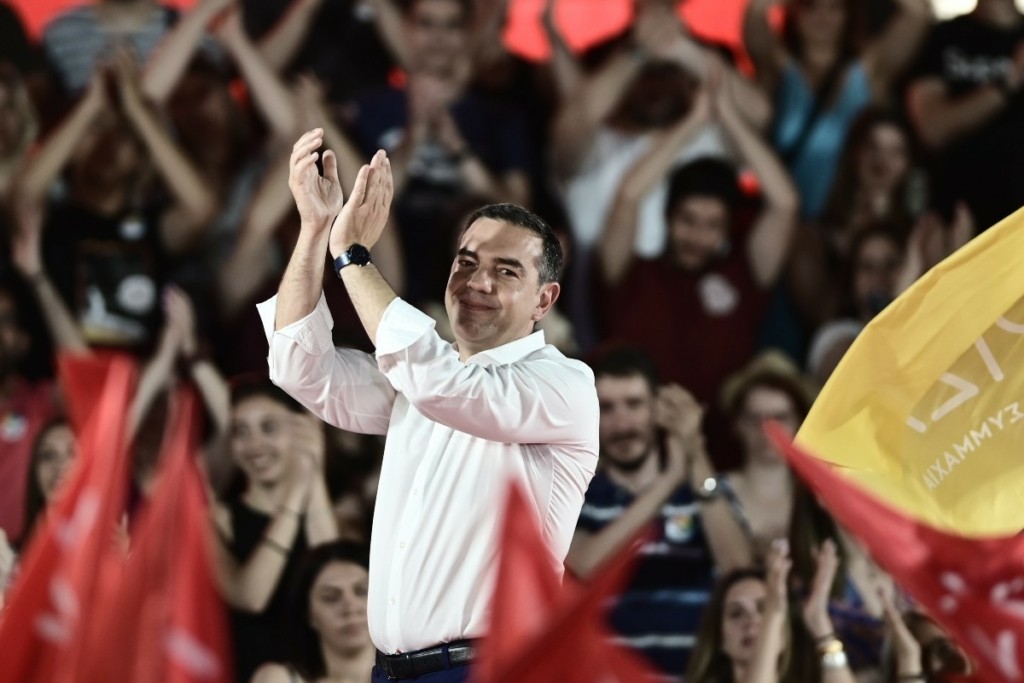 Αλέξης Τσίπρας: Δάκρυσε στον αποχαιρετισμό της ομιλίας του στο Σύνταγμα (vid)