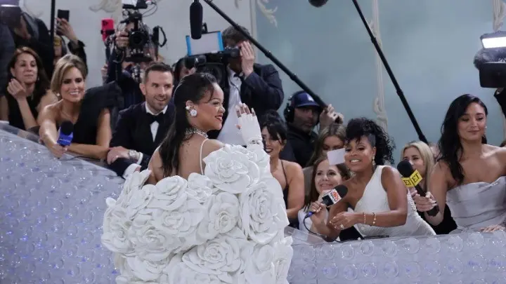 Rihanna: Στη λίστα του Forbes με τις πλουσιότερες αυτοδημιούργητες γυναίκες στις ΗΠΑ