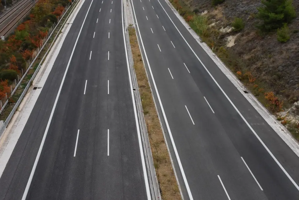 Αποκαταστάθηκε η κυκλοφορία των οχημάτων στη νέα εθνική οδό Αθηνών-Κορίνθου, στο ρεύμα προς Αθήνα