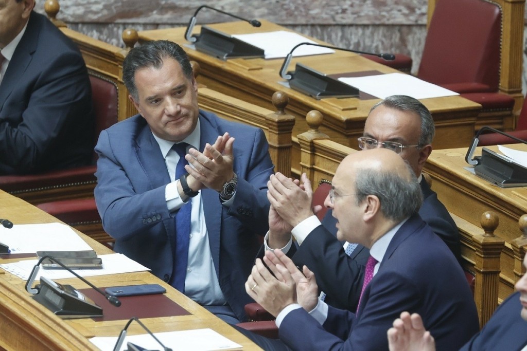 Ανακοίνωσε αλλαγές στις συντάξεις ο Άδωνις Γεωργιάδης – «Καταργείται η παρακράτηση 30%»