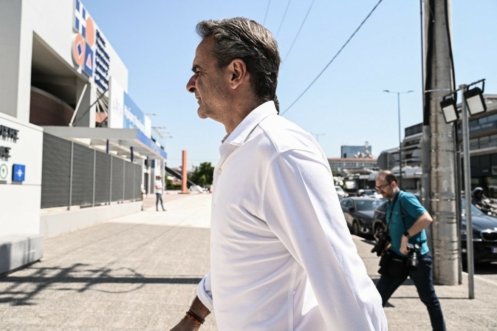 Νέα επίσκεψη Μητσοτάκη στο συντονιστικό της Πολιτικής Προστασίας – Ενημερώθηκε για τις επιχειρήσεις στα πύρινα μέτωπα