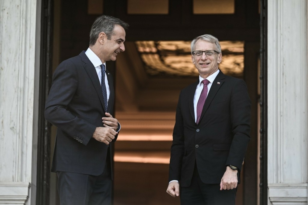 Ο Κυριάκος Μητσοτάκης συναντήθηκε με τον Βούλγαρο ομόλογό του, Nikolai Denkov (pics)
