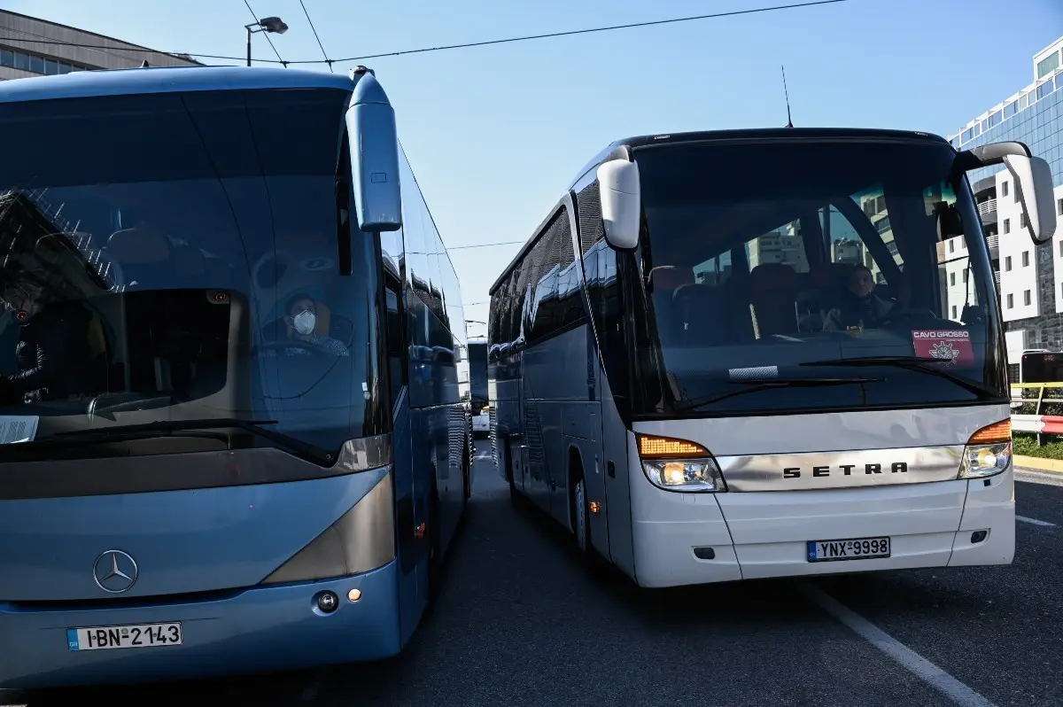 Δώδεκα νέες ψηφιακές κάμερες σε λεωφορειολωρίδες – Στο σπίτι θα αποστέλλονται τα «ραβασάκια»