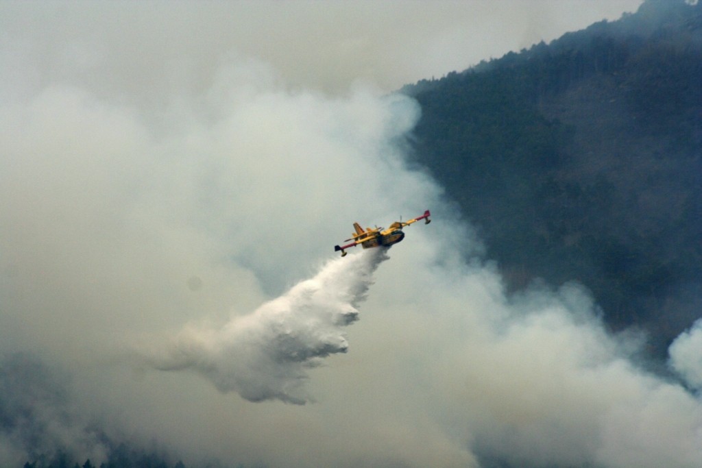 Η ιστορία του Canadair CL-215 που έπεσε στην Κάρυστο