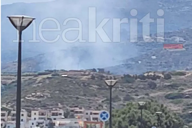 Φωτιά ΤΩΡΑ στον Πετρά Σητείας