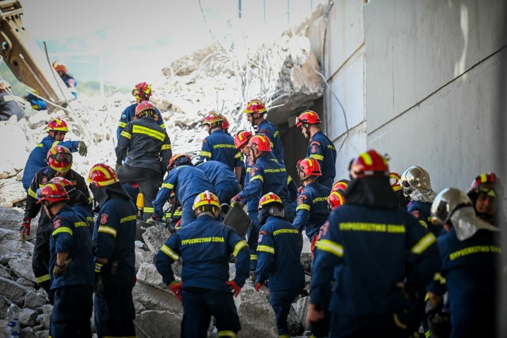 Τρεις συλλήψεις για την κατάρρευση της γέφυρας στην Πάτρα – Η ανακοίνωση της ΑΒΑΞ