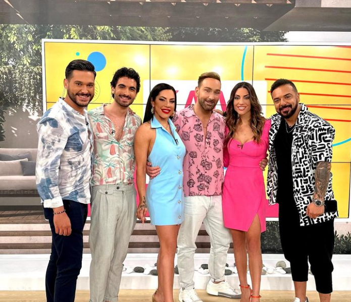 «Σαρώνει» στο δυναμικό κοινό με το «καλησπέρα» το «ΚΑΛΟΚΑΙΡΙ…#ΥΕS»