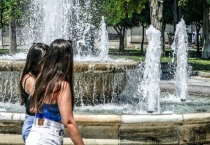 Καιρός – Τσατραφύλλιας: “Σχεδόν κλείδωσε ο καύσωνας από την Κυριακή έως την Τρίτη,   έρχονται 43άρια”