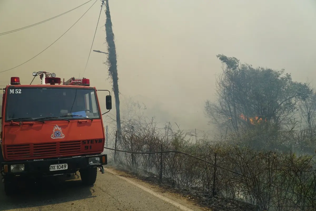 Φωτιά ΤΩΡΑ στον Όλυμπο – Σε δύσβατη περιοχή στην Καρυά Ελασσόνας