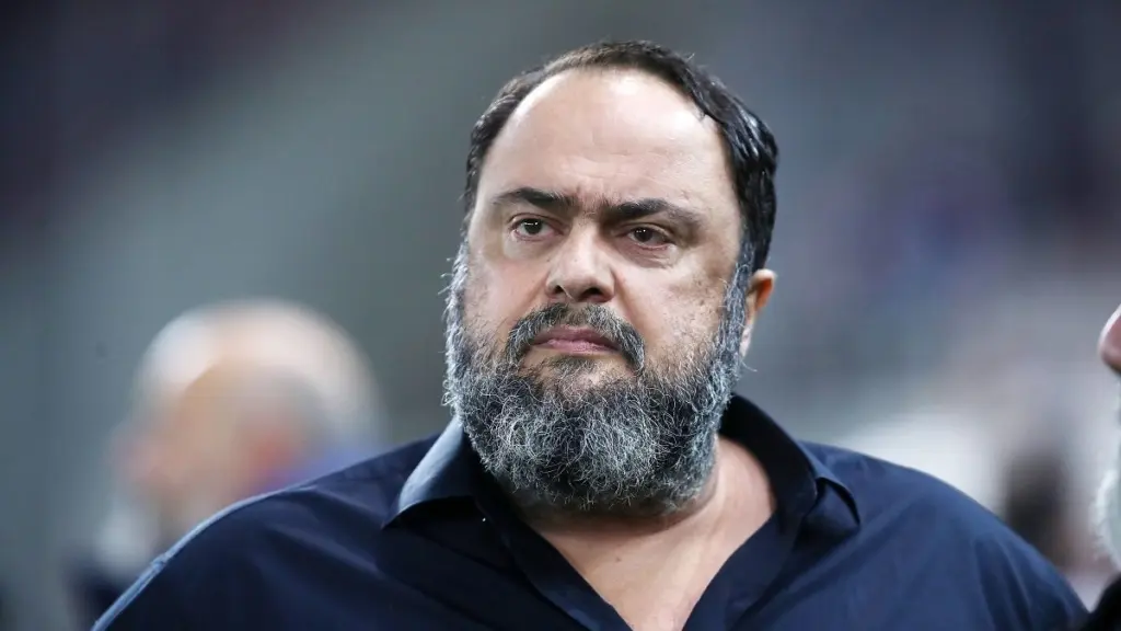 Ολυμπιακός: Στο Ρέντη ο Μαρινάκης – Συνάντηση με Μεντιλιμπάρ και παίκτες μετά την ισοπαλία με τον Λεβαδειακό