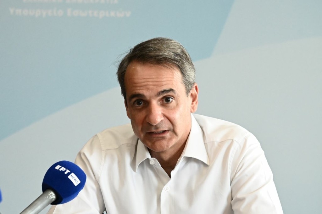 Κυριάκος Μητσοτάκης: Άμεσα 10.000 προσλήψεις στην Υγεία