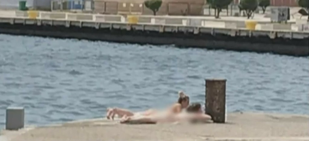 Έγινε και αυτό στη Θεσσαλονίκη – Έκαναν ολόγυμνες ηλιοθεραπεία στη λεωφόρο Νίκης (vid)