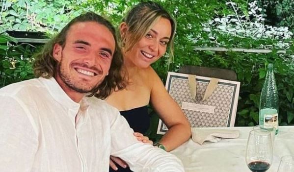 Ο Στέφανος Τσιτσιπάς και η Πάουλα Μπαντόσα κάνουν διακοπές στην Ελλάδα με πολυτελές σκάφος