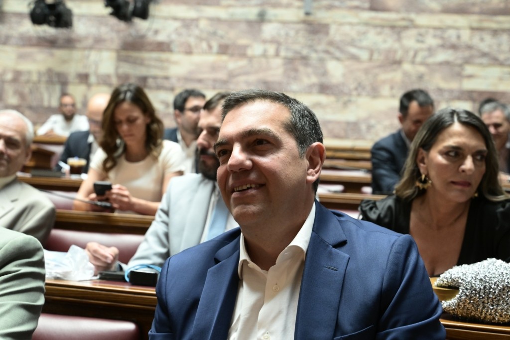 Αποθέωση Αλέξη Τσίπρα στην Κ.Ο. του ΣΥΡΙΖΑ – Εξελέγη ομόφωνα ο Φάμελλος (pics)