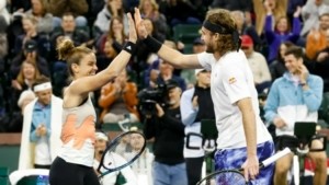 Στέφανος Τσιτσιπάς και Μαρία Σάκκαρη: Τι ώρα και σε ποιο κανάλι θα μεταδοθούν οι αγώνες τους