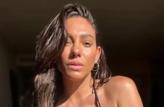 Η Ευρυδίκη Βαλαβάνη βάζει «φωτιά» στο Instagram με το καυτό μαγιό της (pics)