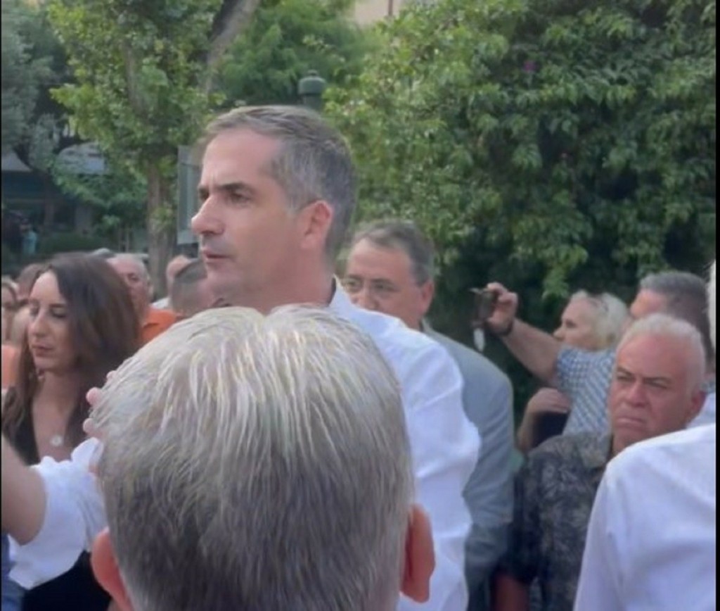 Ένταση στα Άνω Πατήσια με κατοίκους και Μπακογιάννη – Η απάντηση του Δημάρχου Αθηναίων