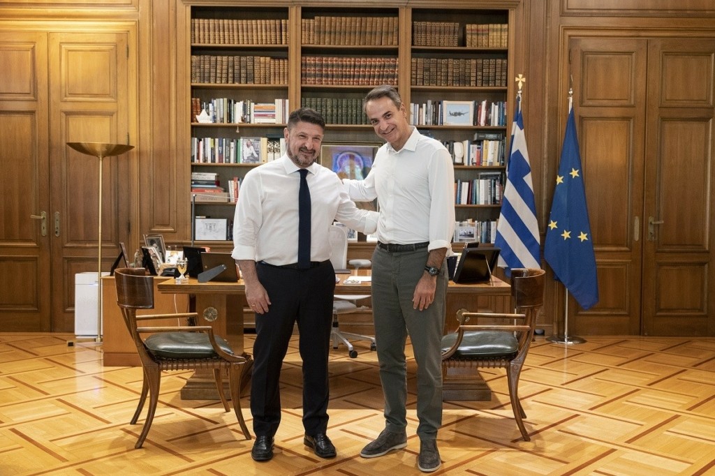 Έστειλε μήνυμα για την υποψηφιότητα του στην Περιφέρεια Αττικής ο Χαρδαλιάς – «Θα κάνω ότι περνάει από το χέρι μου»