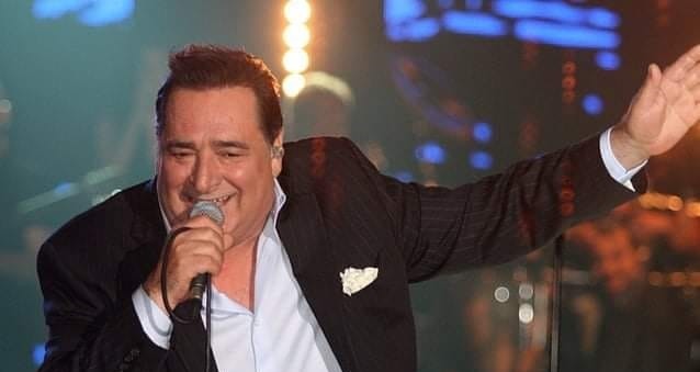 Αυτή είναι η δουλειά που έκανε ο Βασίλης Καρράς πριν γίνει τραγουδιστής – Δεν θα το πιστεύετε