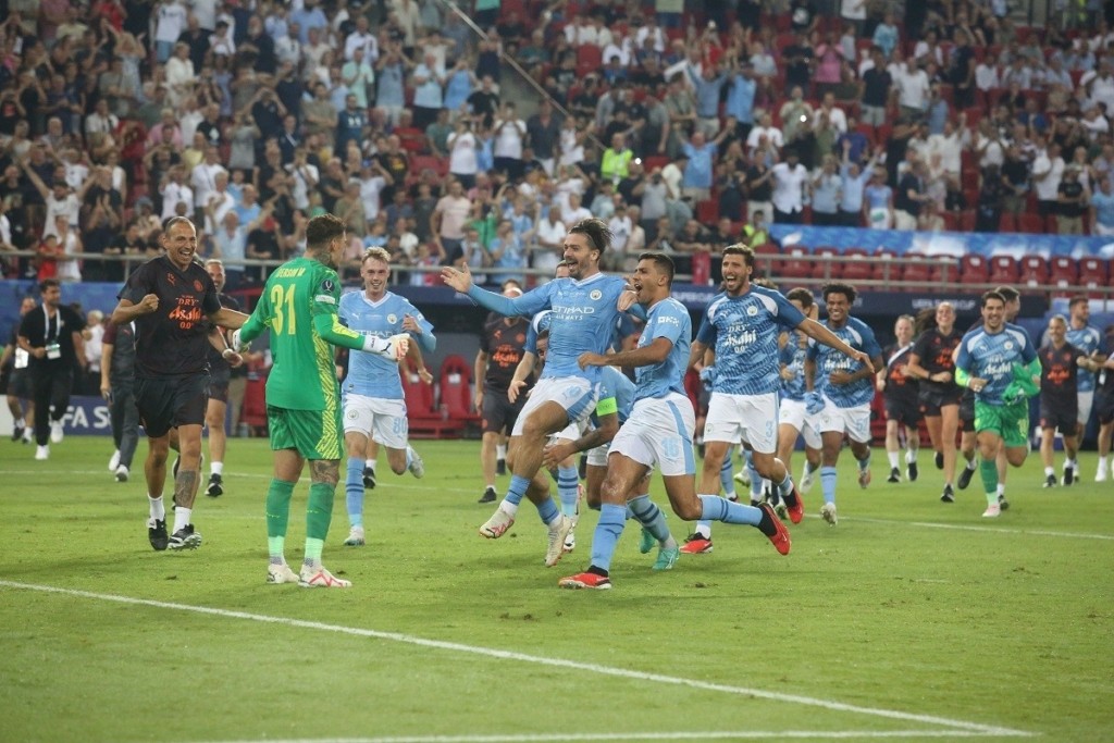 Super Cup: Λύγισε τη Σεβίλλη στα πέναλτι και σήκωσε το τρόπαιο η Μάντσεστερ Σίτι (vids)