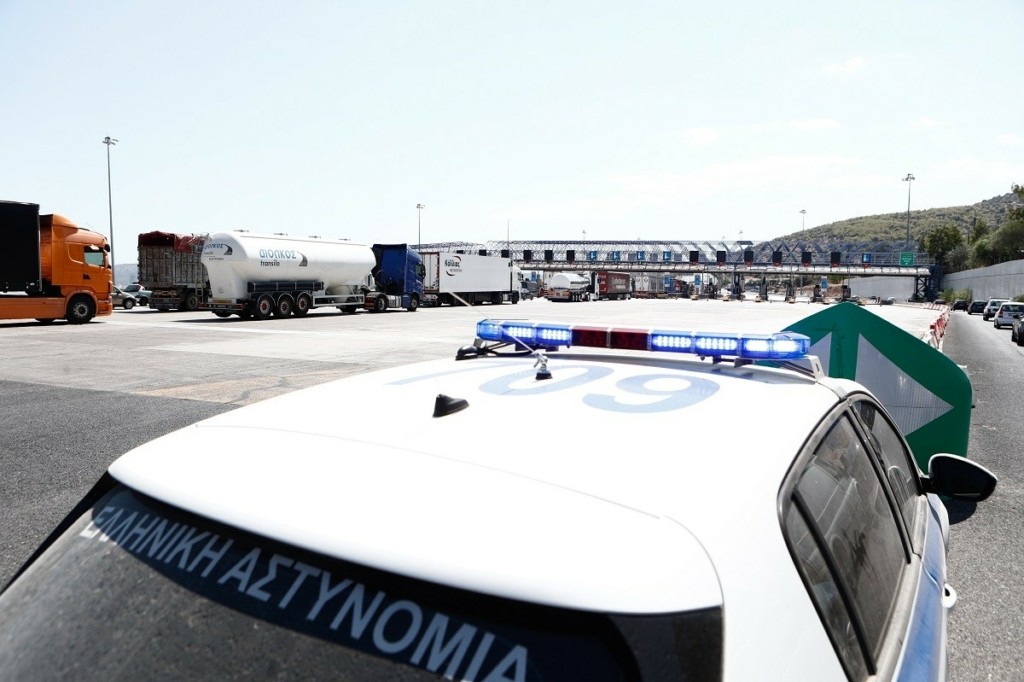 Σοκάρουν οι λεπτομέρειες από τον «εφιάλτη» της Αθηνών-Κορίνθου – «Ζούμε κατά τύχη»