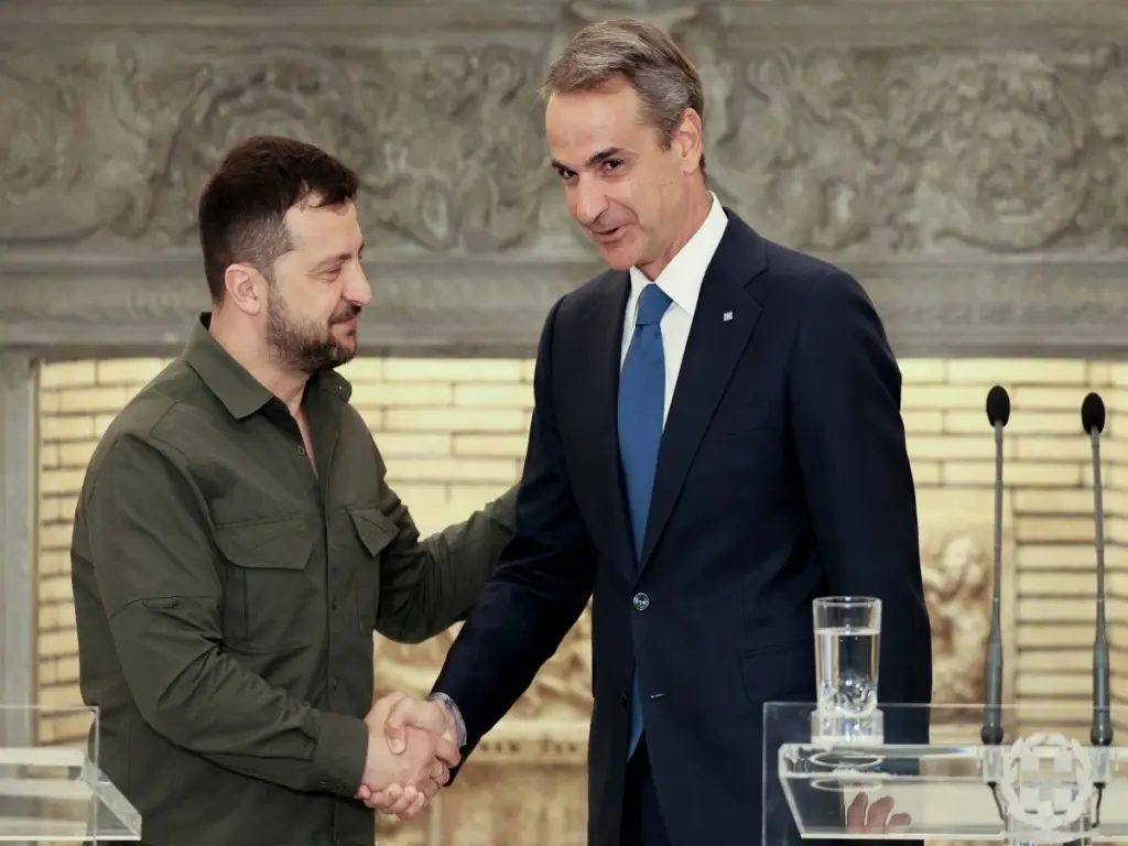Κοινές δηλώσεις Μητσοτάκη-Ζελένσκι μετά τη συνάντηση τους στο Μέγαρο Μαξίμου