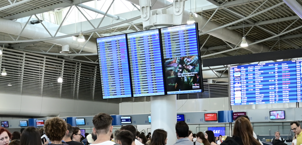 Θεσσαλονίκη: Κοινωφελής εργασία η ποινή 27χρονου που έκανε φασαρία στο αεροδρόμιο «Μακεδονία» γιατί έχασε την πτήση του