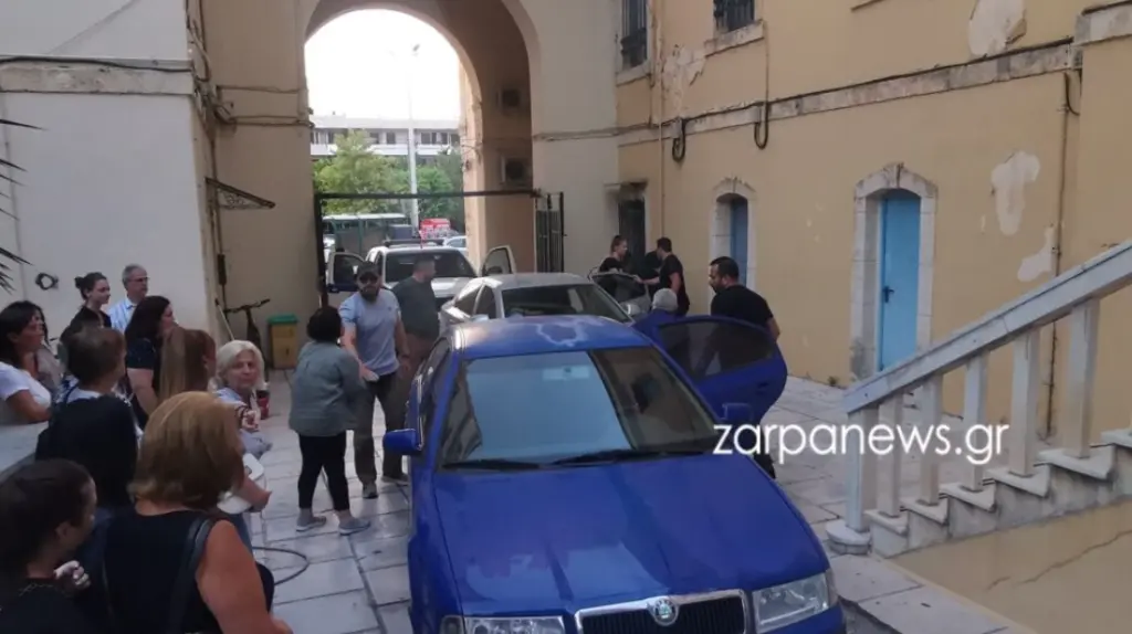 Χανιά: Απολογούνται οι συλληφθέντες για την υπόθεση εμπορίας βρεφών – «Σ’ αγαπάμε», φώναζαν σε 73χρονο γιατρό