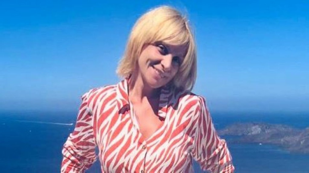 Η Ελεονώρα Ζουγανέλη topless και χωρίς ίχνος μακιγιάζ σε μια παραλία κάπου στο… Αιγαίο (pic)