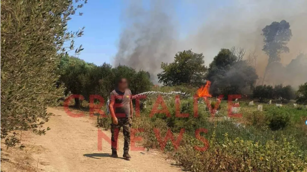 Υπό έλεγχο η φωτιά στα Κάτω Καλύβια στο Ηράκλειο